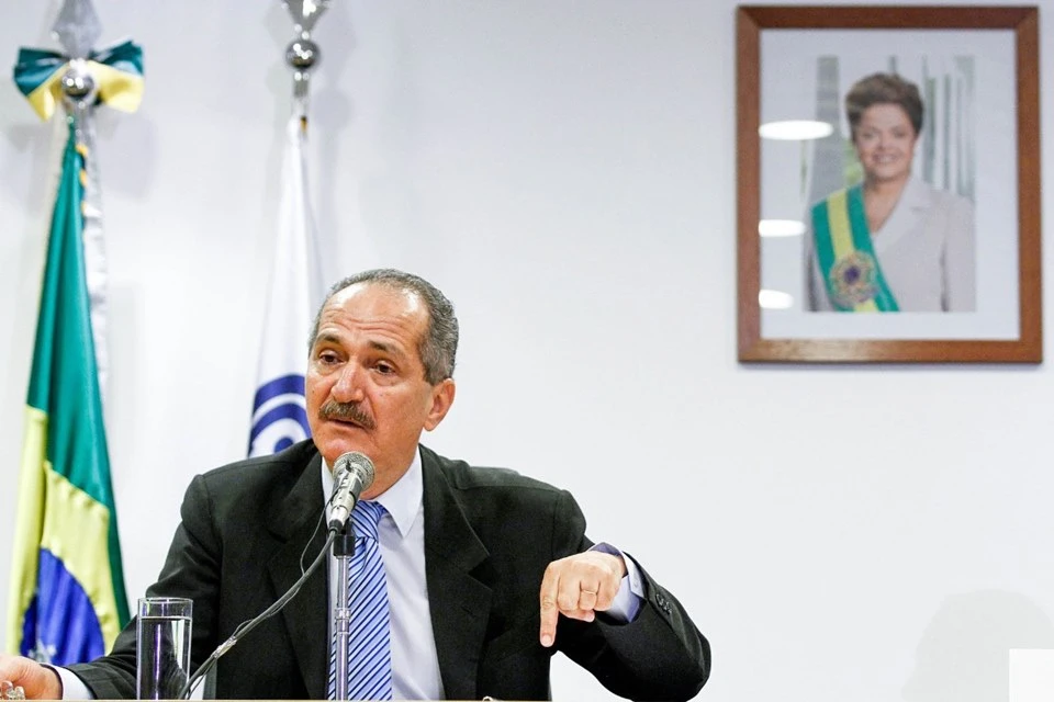 Moraes discute com Aldo Rebelo em audiência: “Vai sair daqui preso”