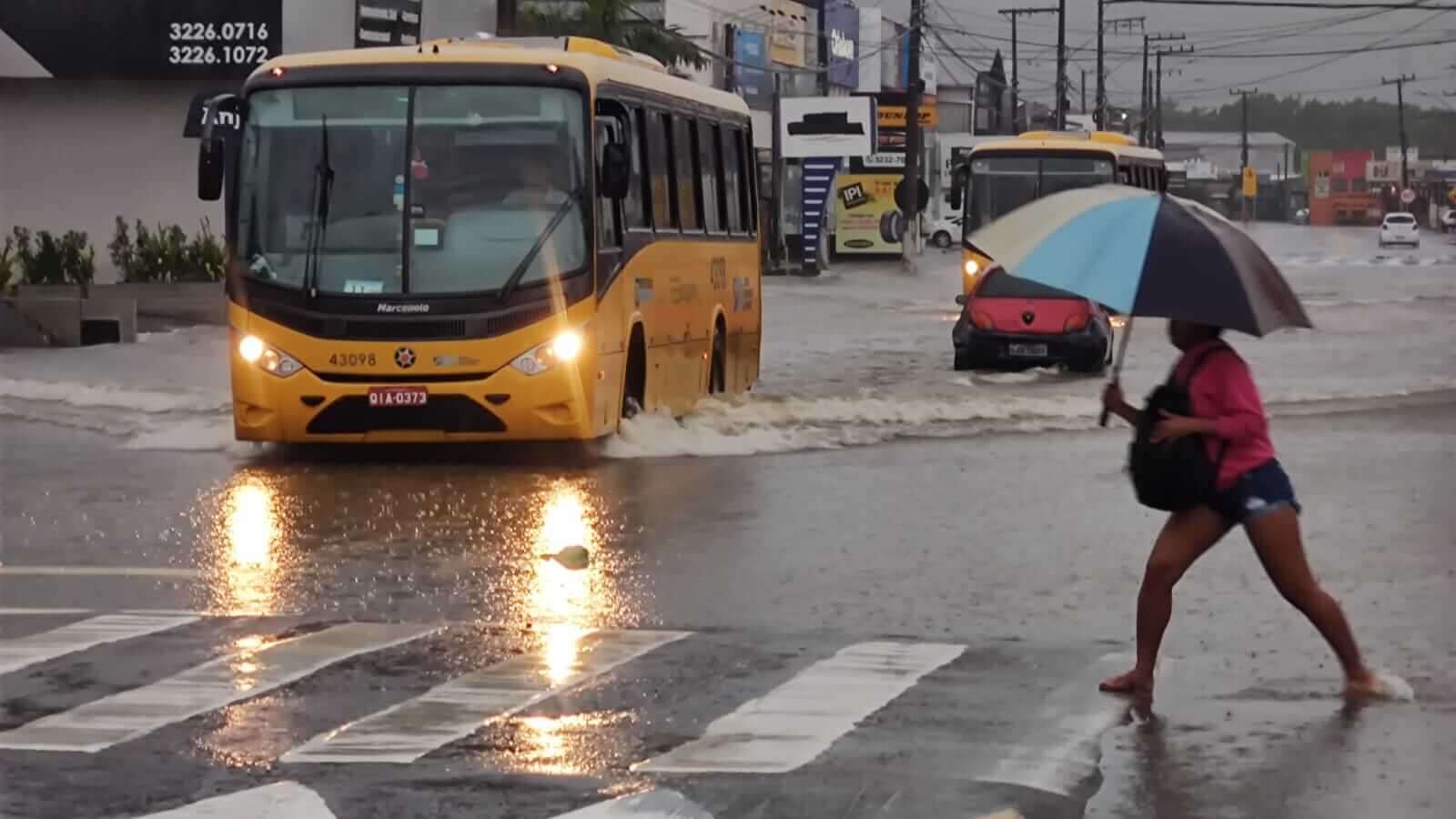 SC: temporais, granizo e rajadas de vento podem atingir nesta quarta