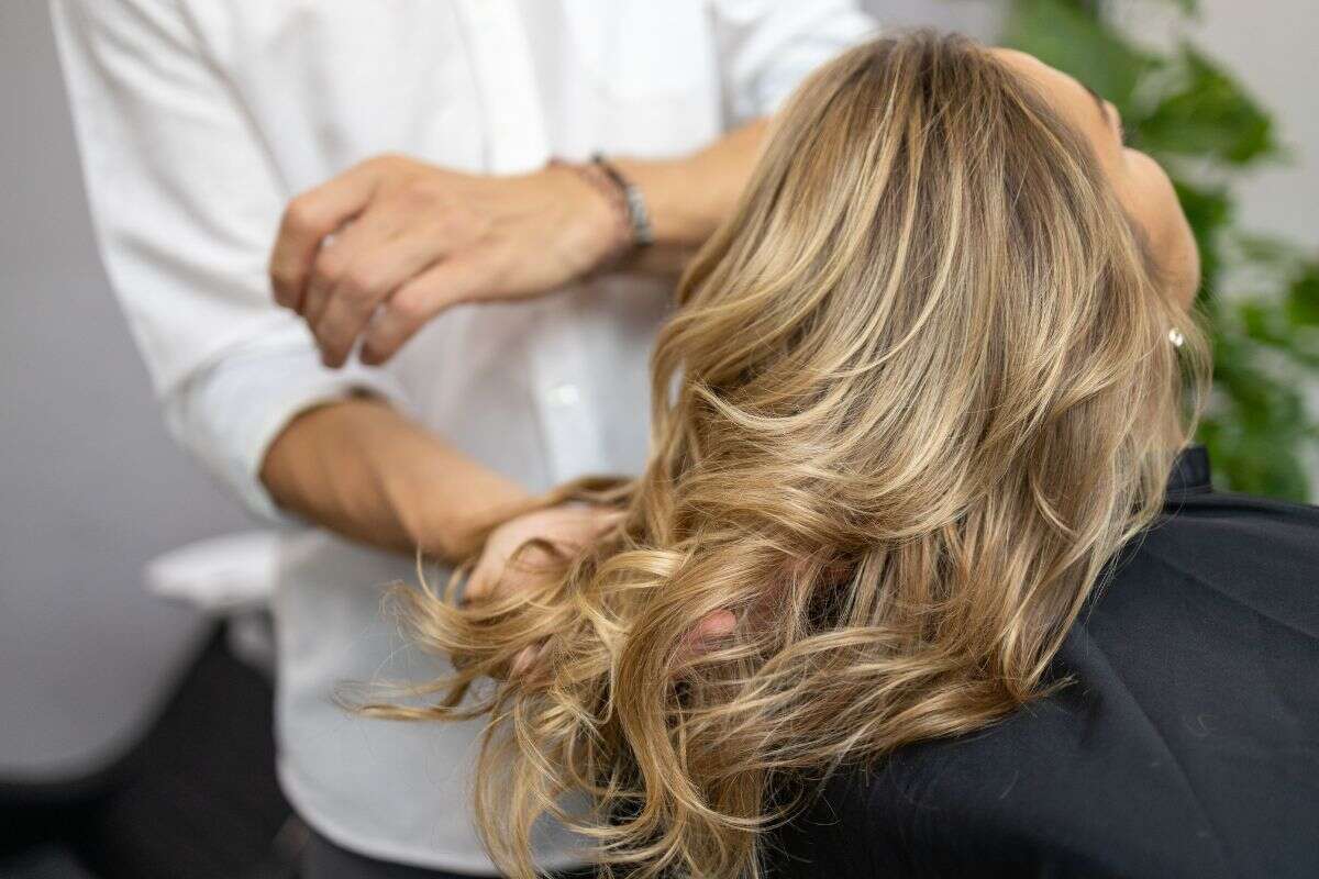 Tipos de mega hair: descubra quais são e as diferenças entre eles