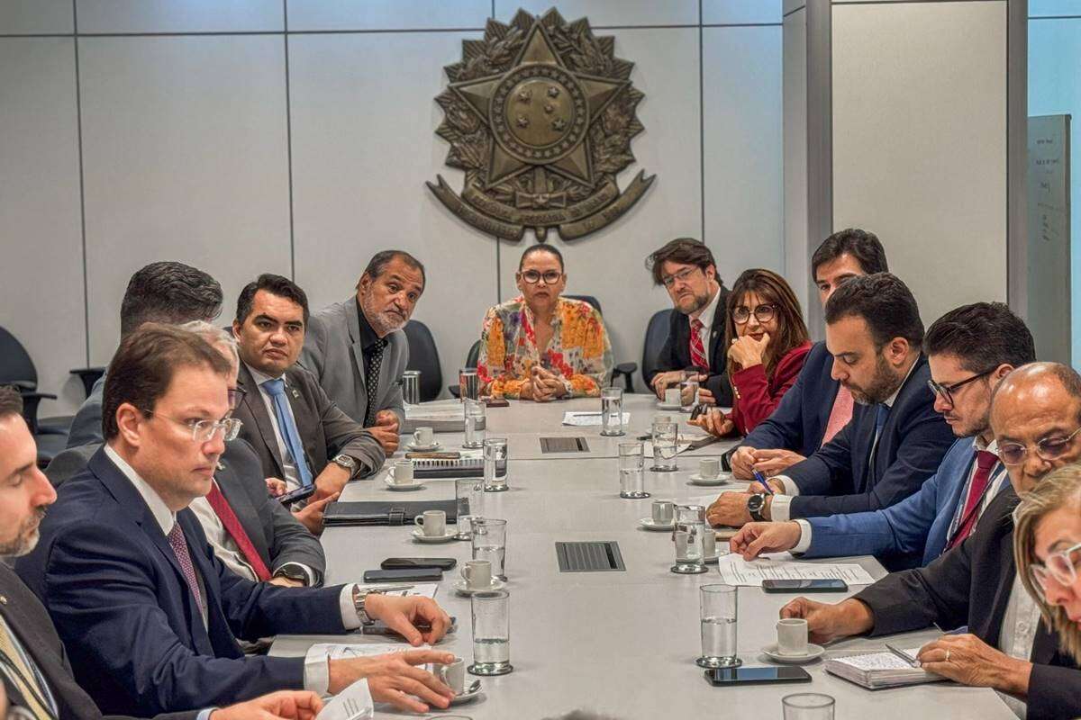 DF tem 1ª reunião com governo federal para reajuste de policiais do DF