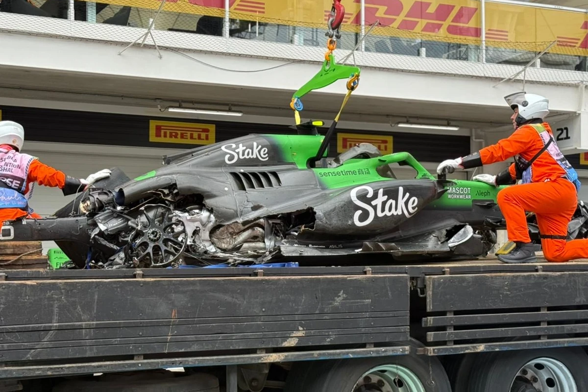 Vídeo: Gabriel Bortoleto bate forte após girar e abandona sprint