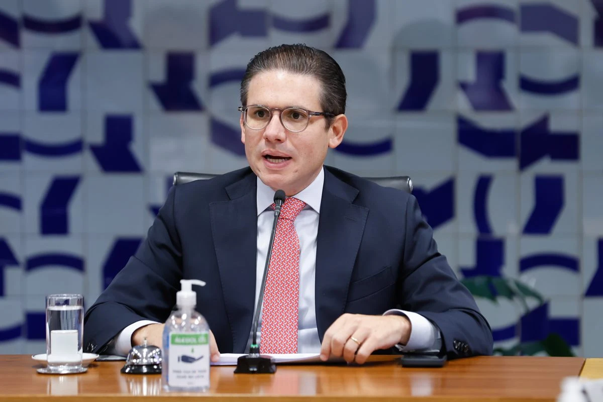 Motta diz que Fernando Filho será o relator da MP do setor elétrico