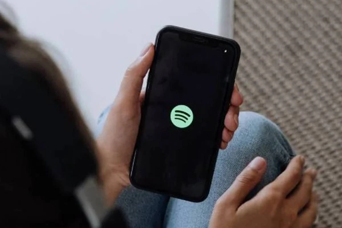 Spotify reconhece erro em campanha que relacionou umbanda a “bruxaria”