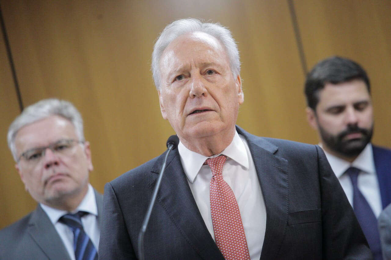 Lewandowski tira cargo de agente da PF condenado por fraudar imigração