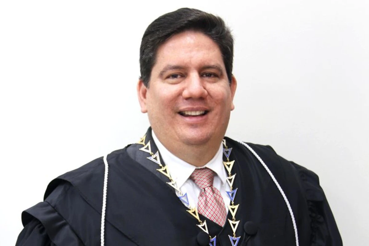 MPF pede condenação de conselheiro que xingou colega de “vadia e puta”