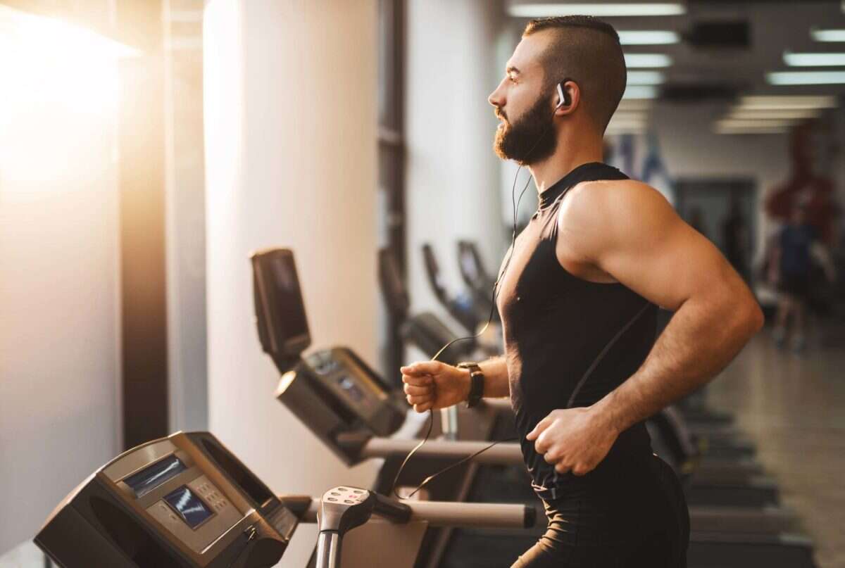 Pular o cardio atrapalha o ganho de massa muscular? Veja os efeitos