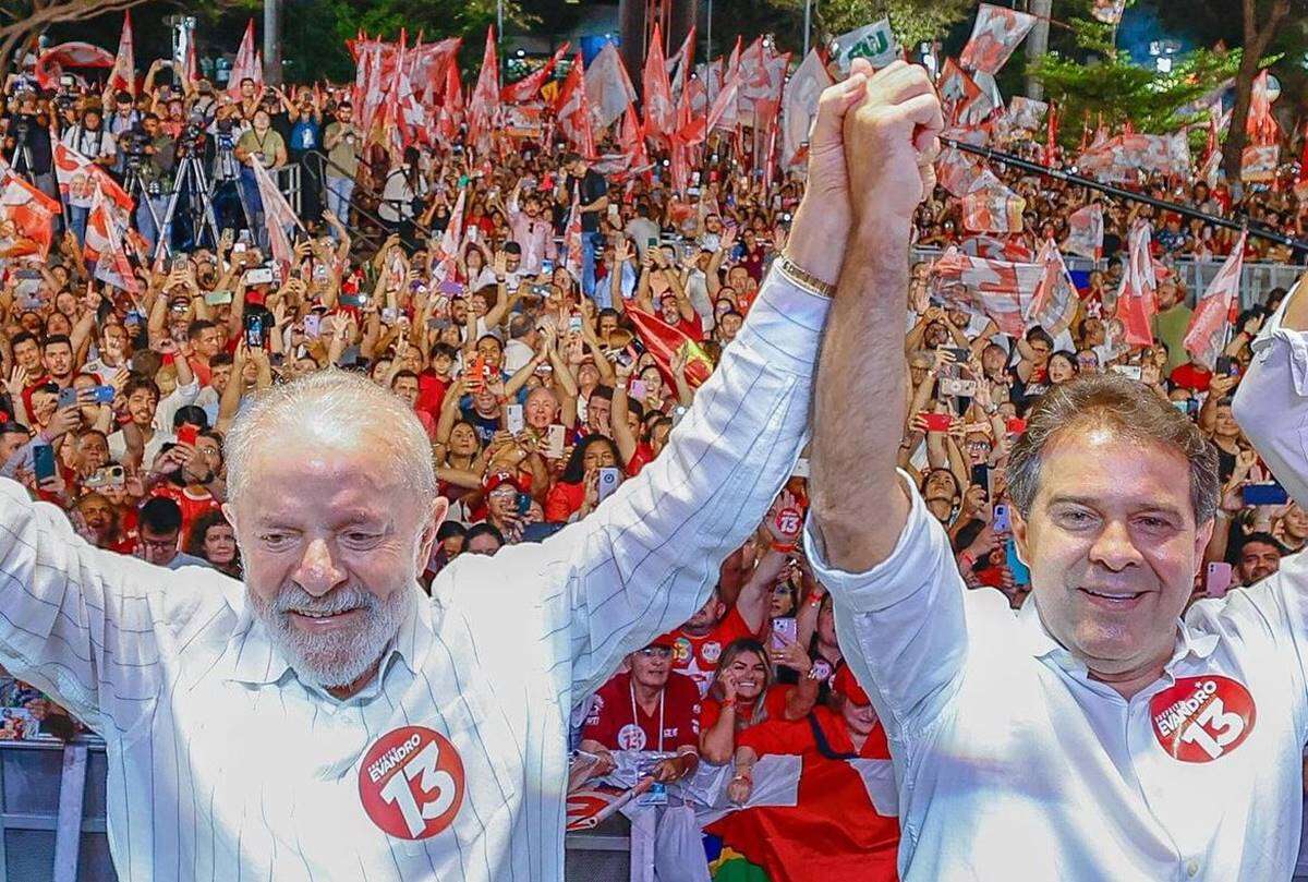 Após timidez em 1º turno, Lula turbina redes sociais e eventos para 2º