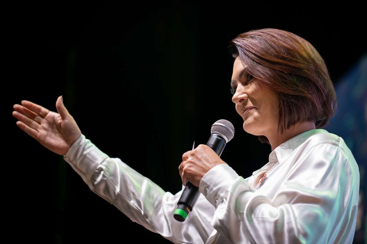 Michelle minimiza denúncia contra Bolsonaro: “Não temos o que temer”