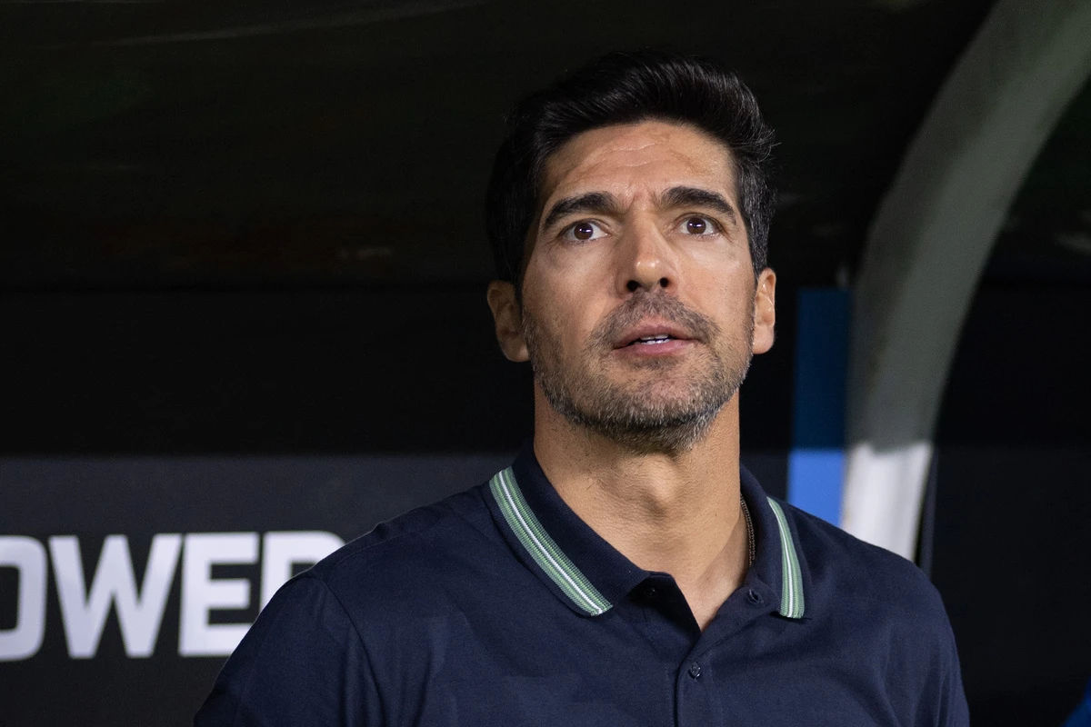 Abel Ferreira destaca vitória do Palmeiras e elogia CBF por decisão