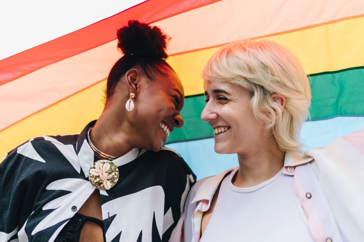 Dia da Visibilidade Lésbica: veja a importância da saúde sexual sáfica
