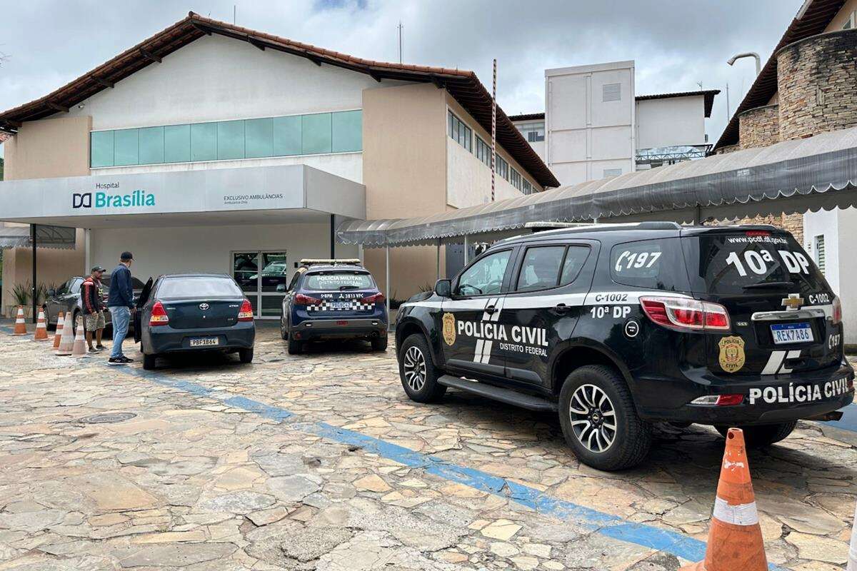 Com filho e cachorro, delegado apontou arma para cabeça de atendente