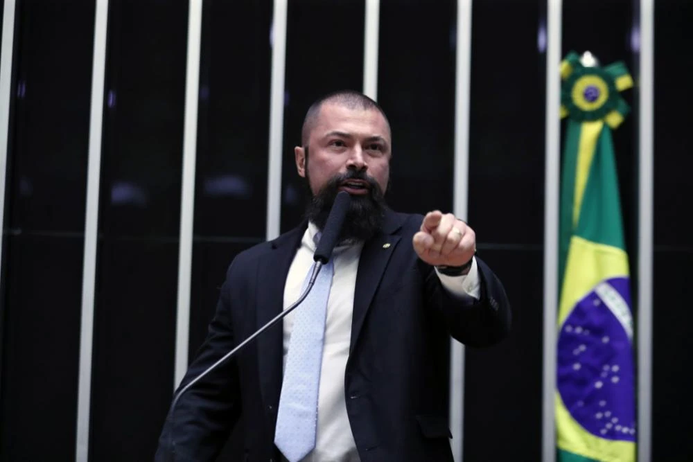 Bilynskyj contraria Motta e mantém reunião de comissão pró-Bolsonaro