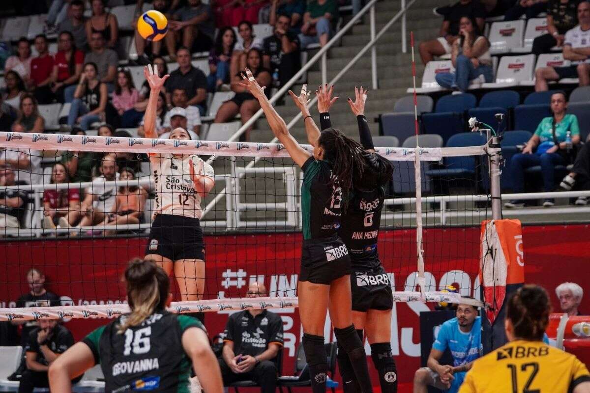 Brasília Vôlei perde de virada na Superliga e está fora da Copa Brasil