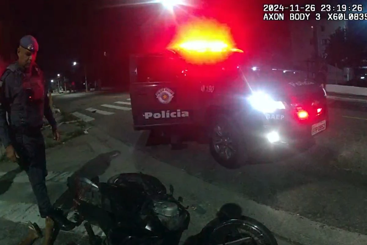 Câmera corporal gera reviravolta em caso de jovem assassinado por PM