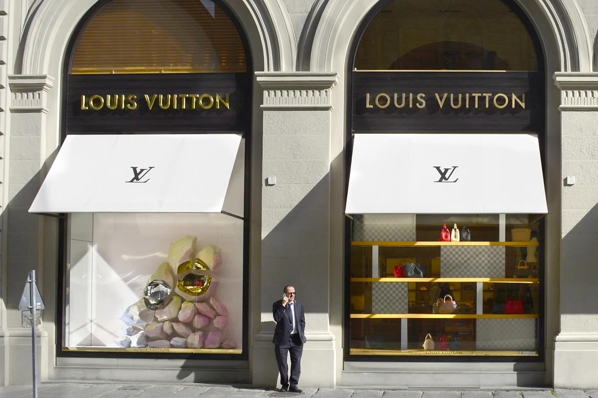 LVMH perde 120 bilhões de euros e afunda mercado da moda de luxo