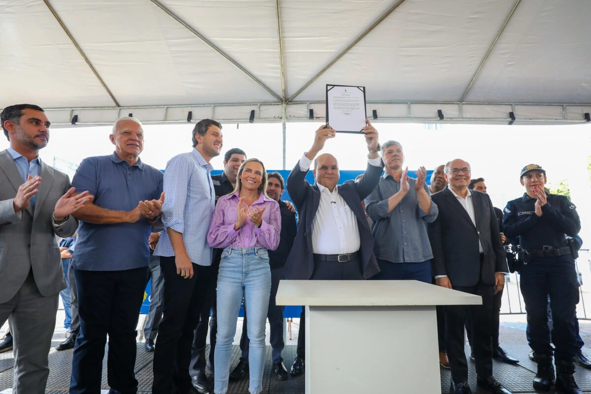 Ibaneis anuncia troca da pavimentação asfáltica de toda a W3 Norte
