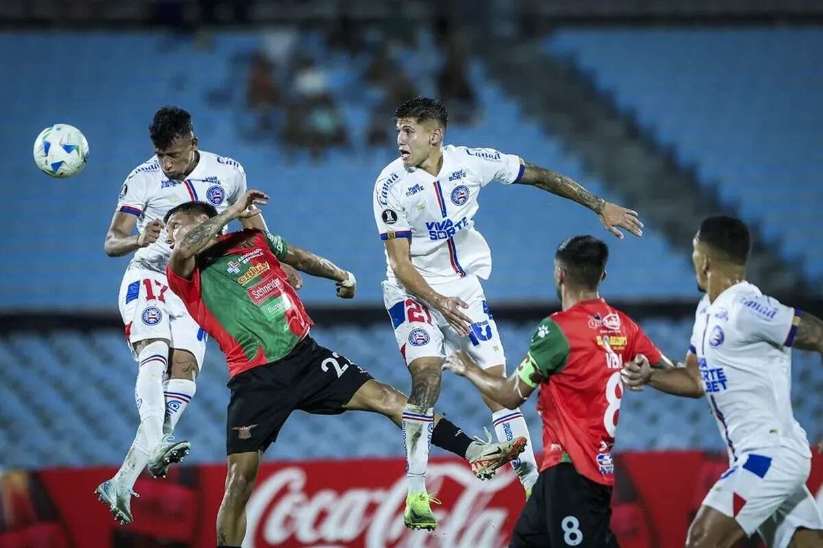 Em jogo parado, Bahia empata na Libertadores com Boston River