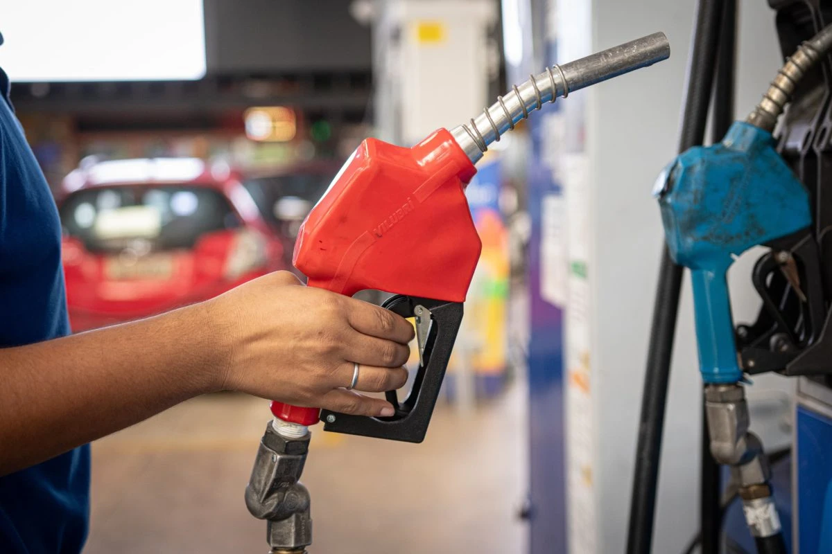 Petrobras reduz preços do diesel para distribuidoras a partir de 6ª