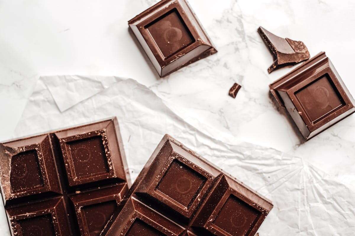 Até chocolate! Veja os alimentos de origem vegetal que mais têm ferro