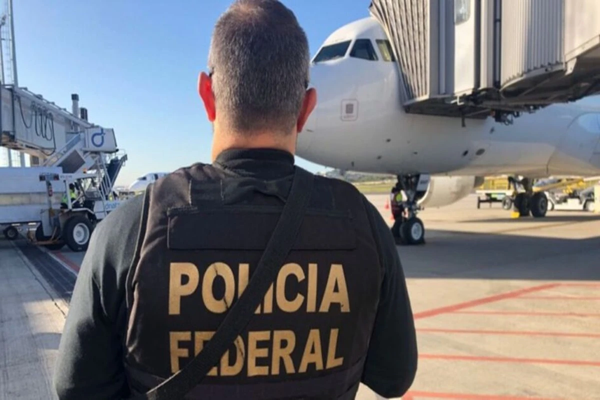 Golpista deixa cadeia em Blumenau e vai cumprir pena na China