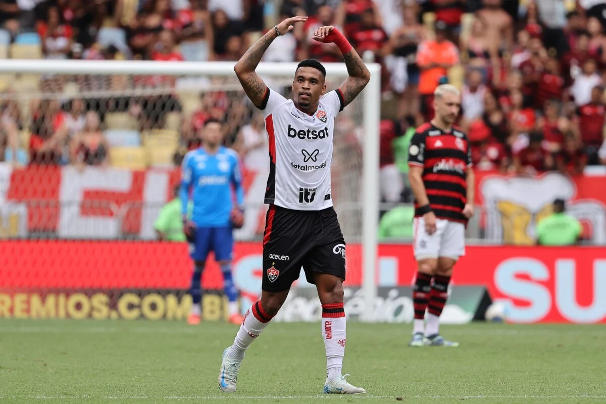 Três brasileiros são indicados a prêmios Puskás e Marta. Veja os gols