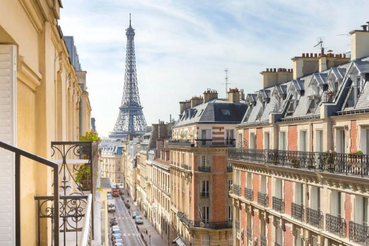 França estuda proibir hotéis exclusivos para adultos; descubra o motivo
