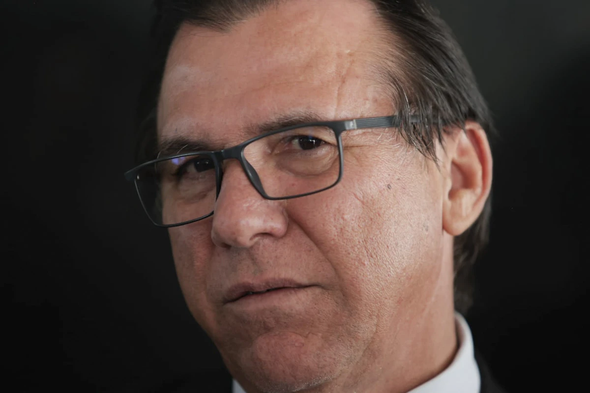 Ministro do Trabalho sobre fraudes no INSS: “Quem errou tem que pagar”