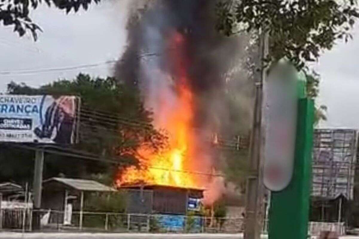 Incêndio na casa de homem-bomba em SC deixou mulher gravemente ferida