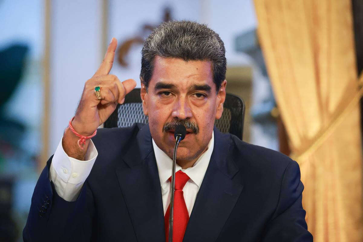 Argentina ordena prisão de Maduro por crimes contra a humanidade