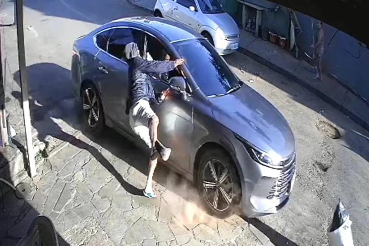 Vídeo: adolescente furta carro e atropela idoso durante fuga no DF
