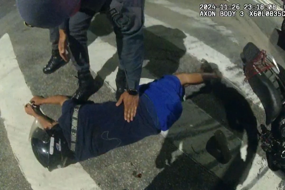 “Sou trabalhador”: vídeo mostra jovem implorando ajuda após tiro de PM