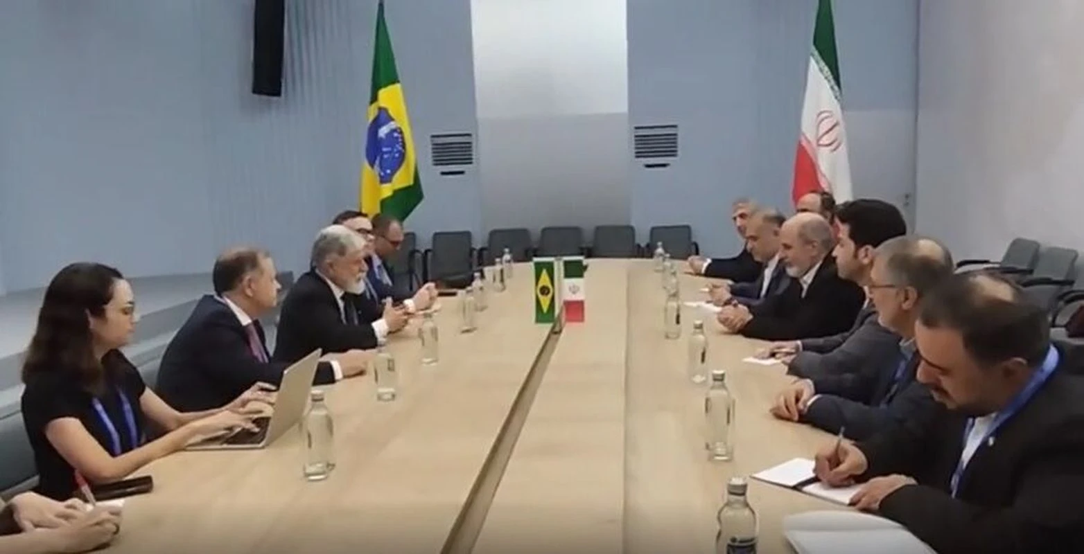 Brasil contraria EUA e apoia enriquecimento de urânio pelo Irã