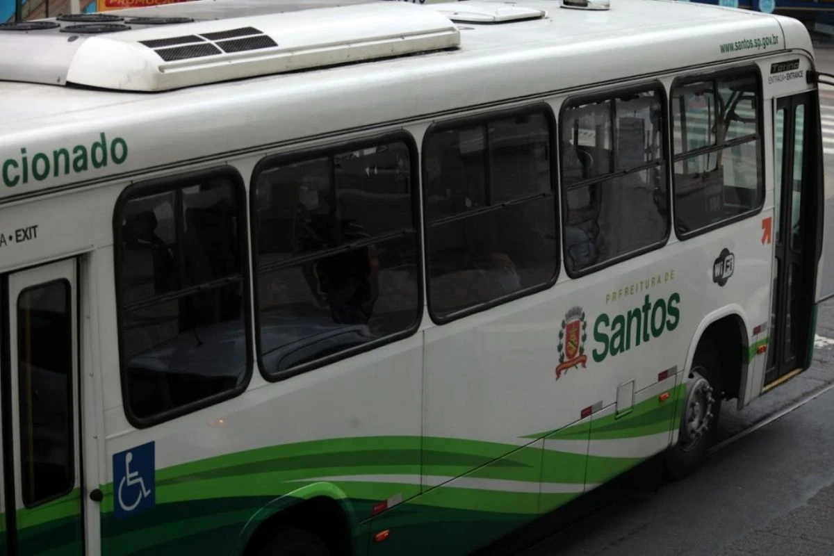 Homem tido como desaparecido é preso por importunação sexual em ônibus