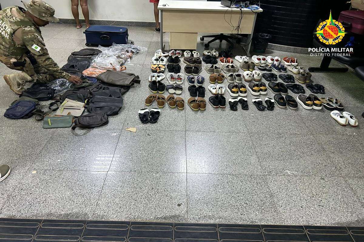 Ex-funcionária e namorado invadem shopping e furtam diversos sapatos