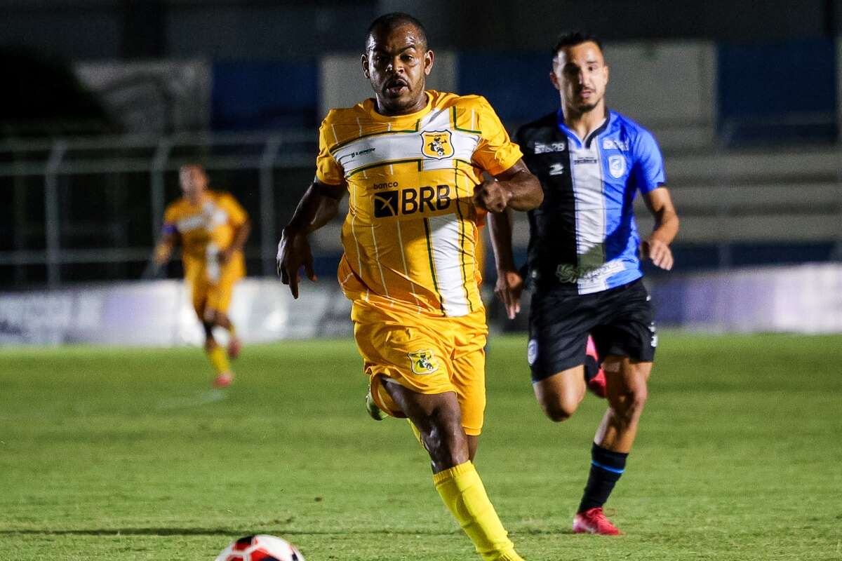 Em jogo atrasado da sexta rodada, Brasiliense perde para o Capital