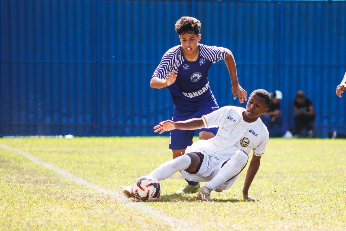 Samambaia domina jogo e vence o Cruzeiro-DF no Candangão Sub-20