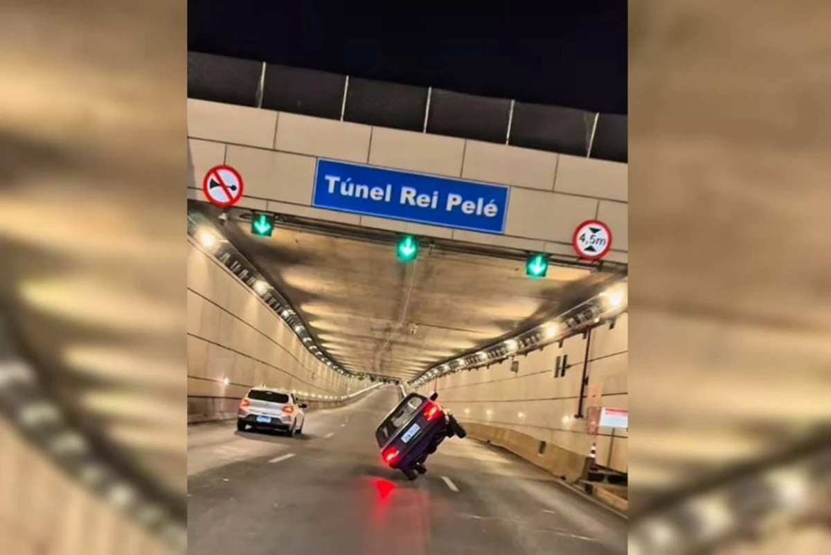 Destemido, motorista dá “rolê” dentro de túnel com carro sobre 2 rodas