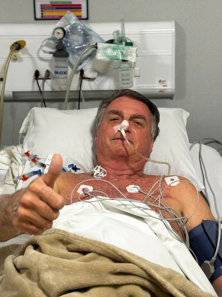 Bolsonaro deixa UTI nesta quarta-feira, 17 dias após cirurgia