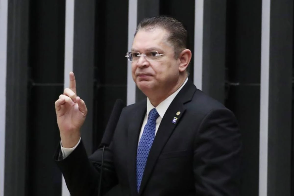 Com impasse na Câmara, líder do PL recorre ao gabinete de Lira. Vídeo