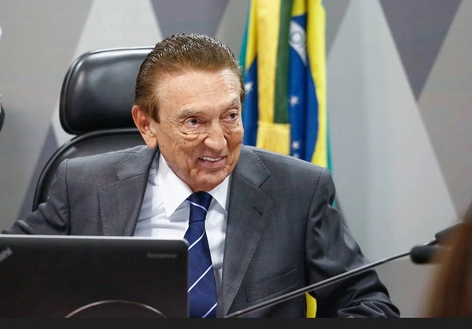 De JK a Dilma: Edison Lobão faz revelações políticas em livro