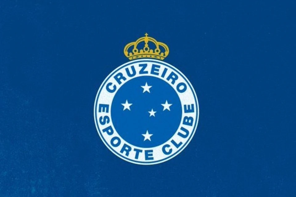 Cruzeiro demite atletas após “festinha” em hotel de Chapecó