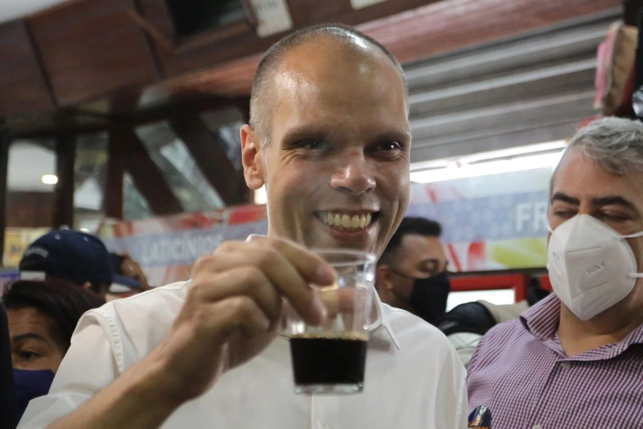 Covas sobre Bolsonaro: “Não sou biruta de aeroporto para mudar de opinião”