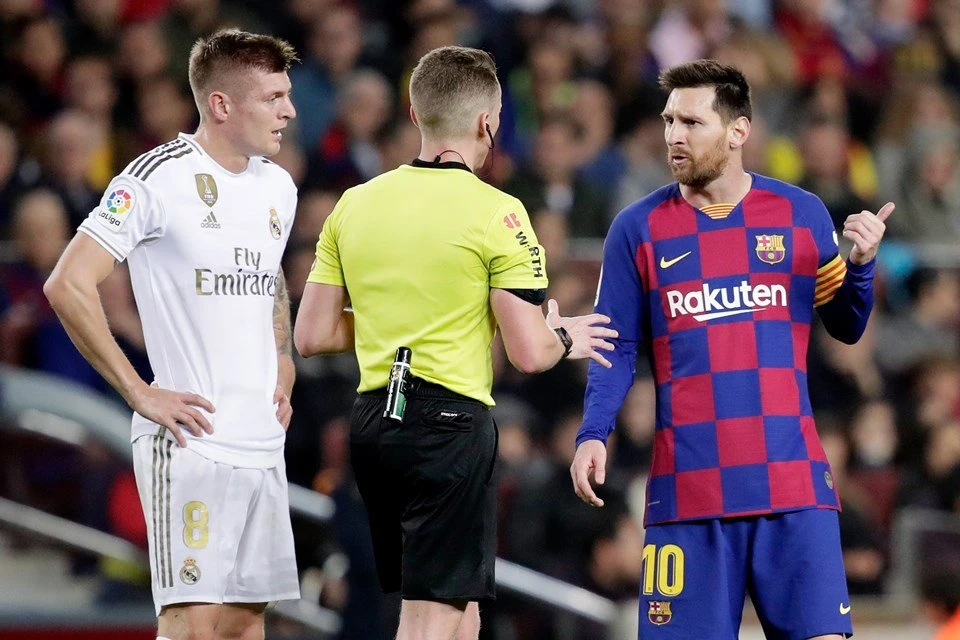 El Clásico: em momento de turbulência, Barcelona e Real Madrid se enfrentam