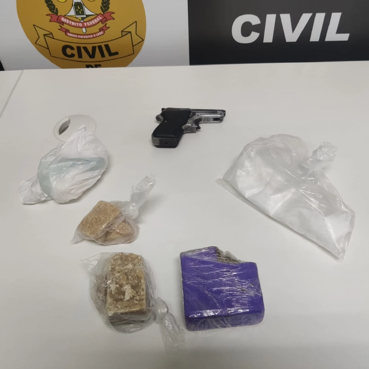 PCDF prende seis homens por associação e tráfico de drogas