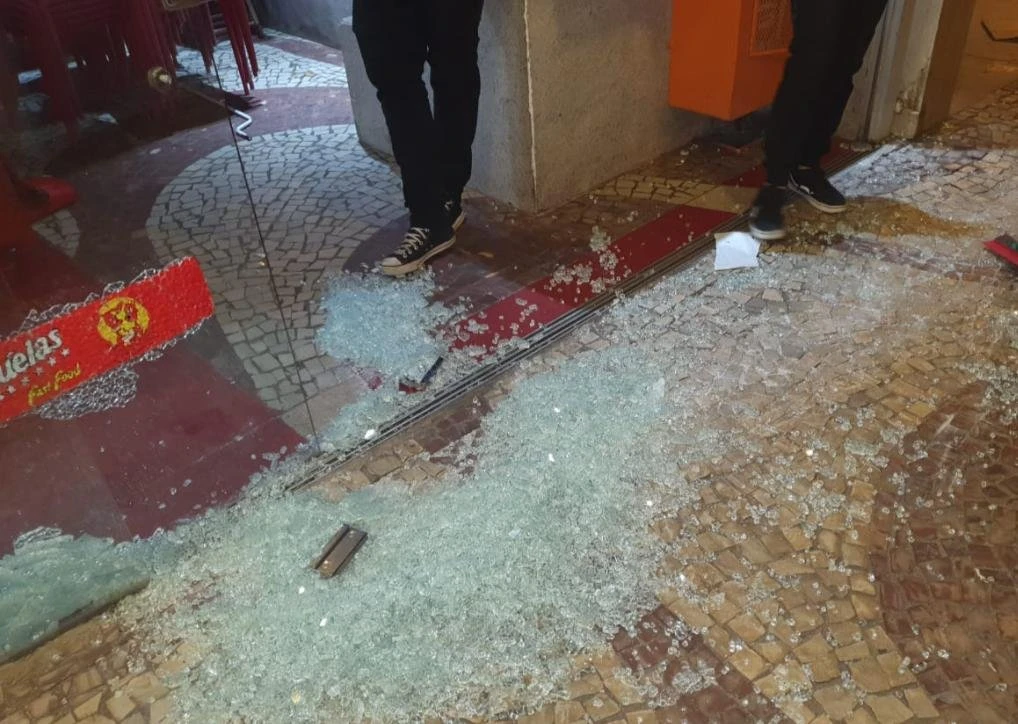 DF: vídeo mostra briga que motivou homem a atropelar clientes em lanchonete