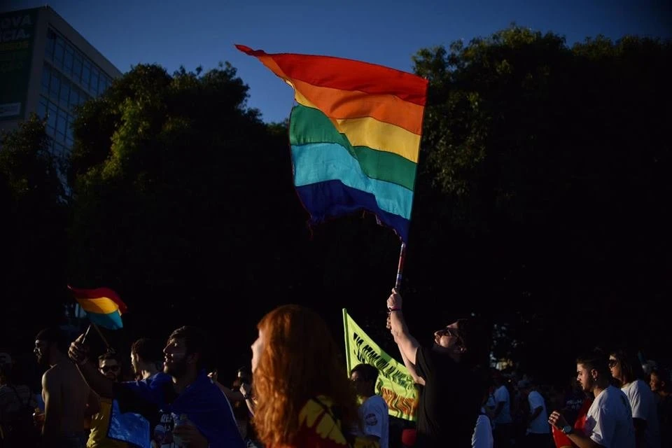 Após denúncia, clínica do DF suspende demandas relacionadas à “cura gay”