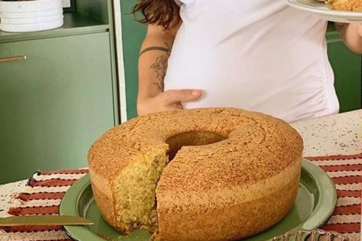 Vai uma fatia? Faça a receita do bolo de fubá com castanhas sem lactose