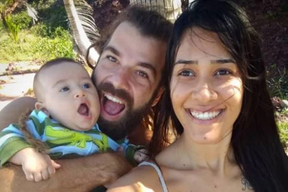 Morto em desabamento de falésia foi promovido no trabalho antes da tragédia