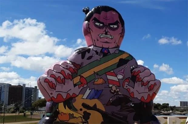 Indicado por Kicis, diretor do Iphan vetará boneco de Bolsonaro em manifestação