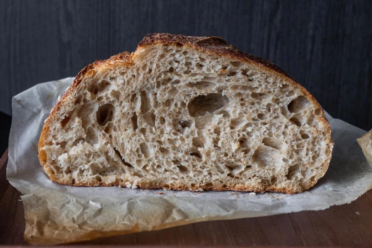 No Dia do Pão, prepare uma massa de fermentação natural em casa